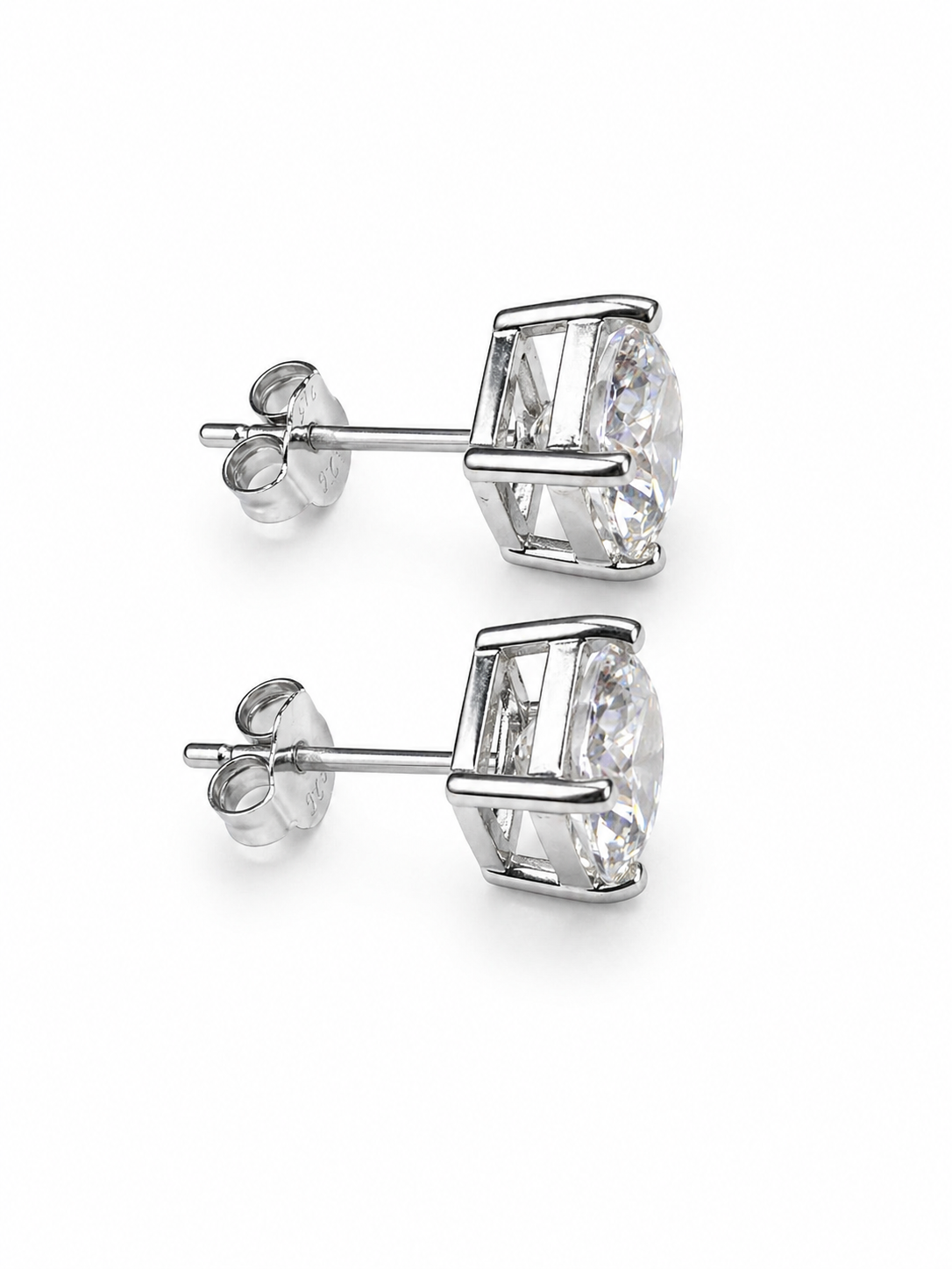 2CARAT Cushion-cut Moissanite Classic Stud earrings