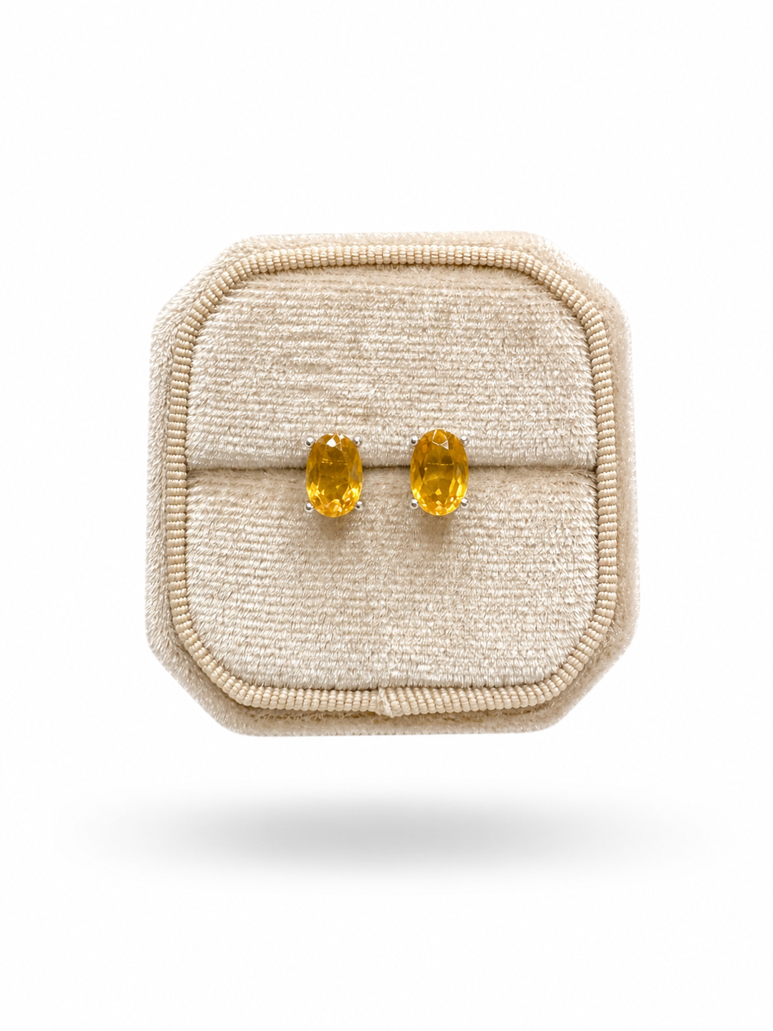 Natural Yellow Sapphire Stud earrings in 925 silver