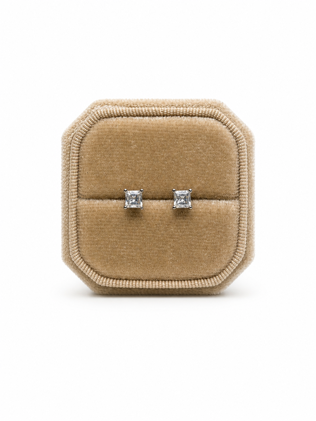 Natural Aquamarine Stud earrings ( 0.5 CT )