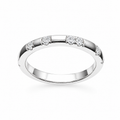 Minimal Moissanite Accent ring