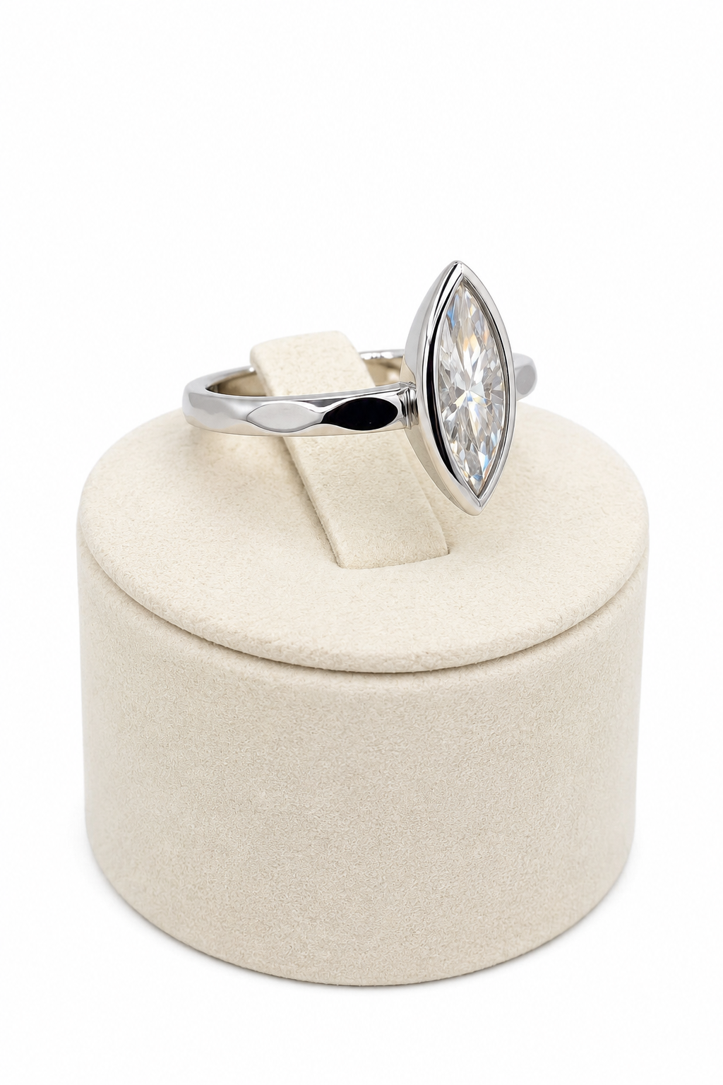 Classic Marquise Cut Moissanite Solitaire ring in S925 sterling silver
