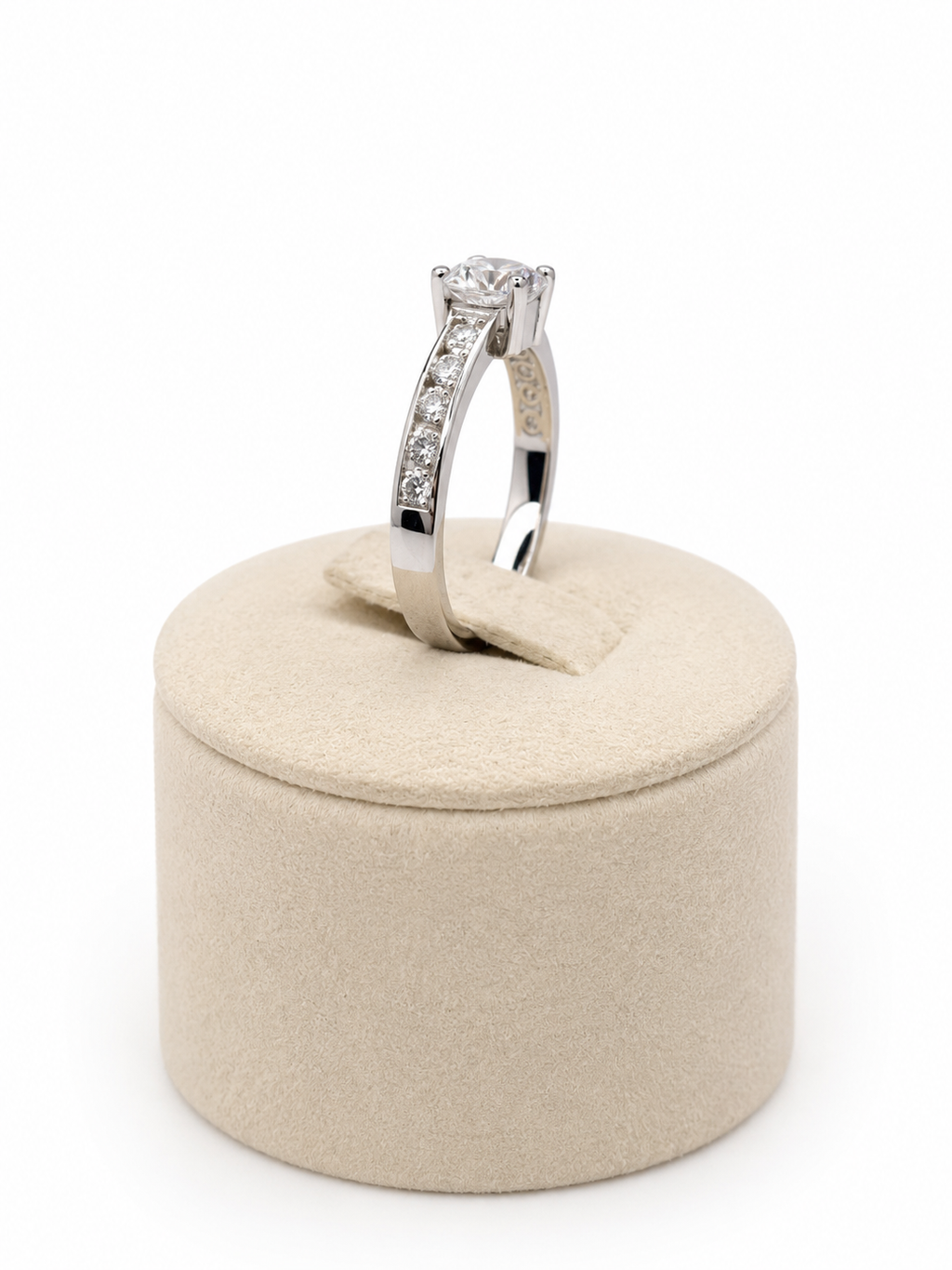 1CT Moissanite Engagement ring Pavé Moissanite side stones S925  Sterling silver